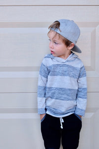 Light gray toddler and kids snapback baseball cap with faux leather logo patch, great cap for babies and toddlers!