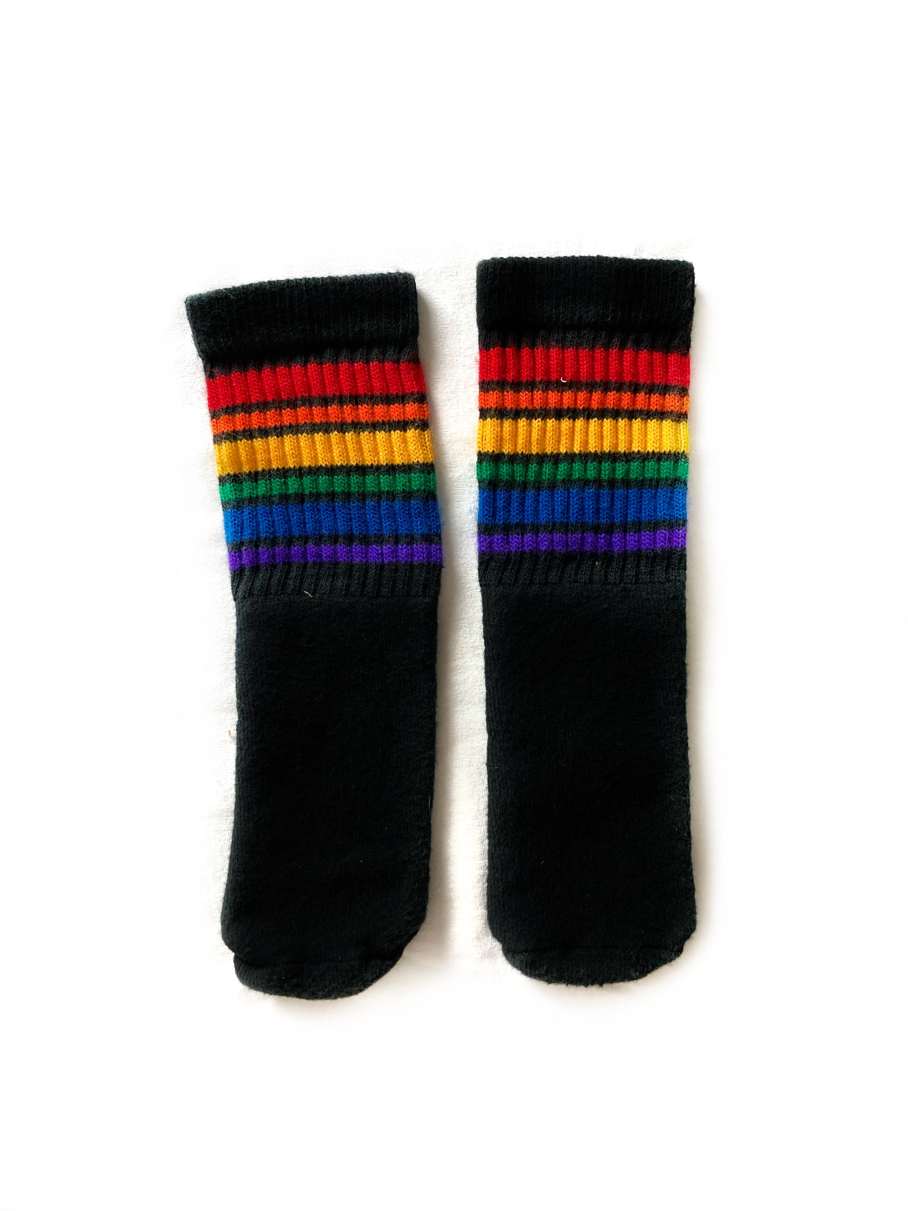 Black rainbow stripe socks